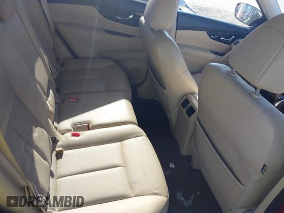 ✅ 2017 Nissan Rogue SL • VIN: JN8AT2MV8HW272063 • Lot: 43677466. Listed on IAAI with 106,938 mi. Free auction sales archive from the USA and detailed vehicle history report at DreamBid. Image 8.