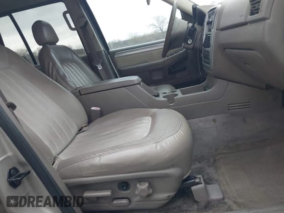 ✅ 2004 Mercury Mountaineer • VIN: 4M2DU86E34ZJ46881 • Лот: 41897976. Опубликован ранее на IAAI с пробегом 288 887 миль. Бесплатный доступ к архиву аукционных продаж из США и подробный отчёт об истории автомобиля на DreamBid. Изображение 5.
