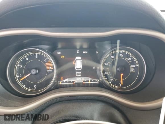 ✅ 2017 Jeep Cherokee Limited • VIN: 1C4PJMDB7HW511857 • Lot: 68197455. Wystawiony na Copart z przebiegiem 119 018 mil. Bezpłatny archiwum sprzedaży aukcyjnych z USA i szczegółowy raport historii pojazdu na DreamBid. Zdjęcie 9.