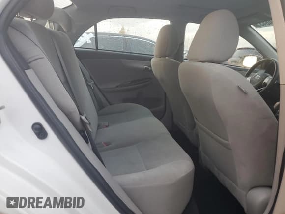 ✅ 2011 Toyota Corolla L • VIN: 2T1BU4EE9BC678389 • Лот: 90846435. Опубликован ранее на Copart с пробегом Не указан. Бесплатный доступ к архиву аукционных продаж из США и подробный отчёт об истории автомобиля на DreamBid. Изображение 10.