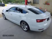 ✅ 2019 Audi A5 Sportback Premium • VIN: WAUANCF51KA057313 • Lot: 42921705. Wystawiony na IAAI z przebiegiem 67 086 mil. Bezpłatny archiwum sprzedaży aukcyjnych z USA i szczegółowy raport historii pojazdu na DreamBid. Zdjęcie 3.