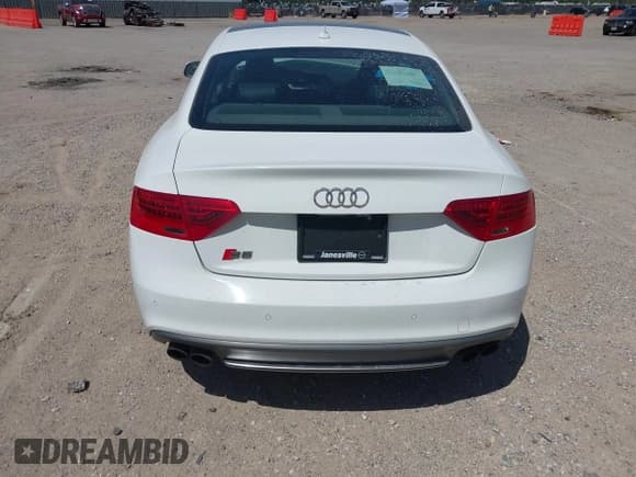 ✅ 2013 Audi S5 Premium Plus • VIN: WAUCGAFR4DA001735 • Лот: 42863557. Опубликован ранее на IAAI с пробегом 131 434 миль. Бесплатный доступ к архиву аукционных продаж из США и подробный отчёт об истории автомобиля на DreamBid. Изображение 16.