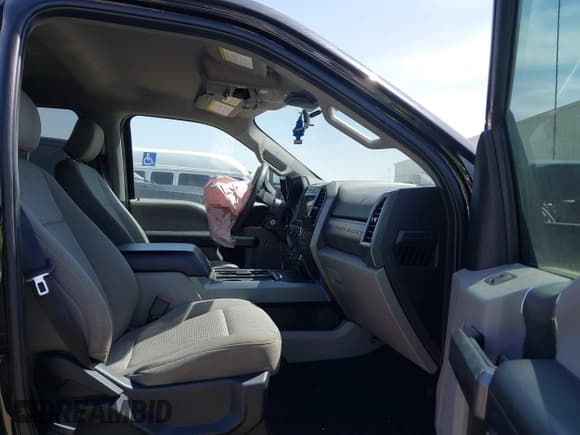 ✅ 2020 Ford F-250 XL • VIN: 1FT7W2BT4LEE84066 • Лот: 41769458. Опубликован ранее на IAAI с пробегом 149 998 миль. Бесплатный доступ к архиву аукционных продаж из США и подробный отчёт об истории автомобиля на DreamBid. Изображение 5.