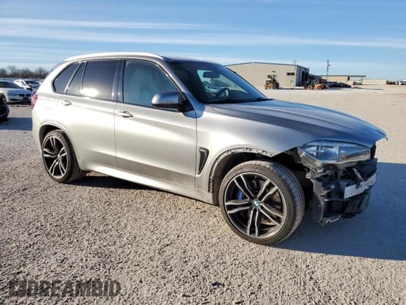 ✅ 2017 BMW X5 M • VIN: 5YMKT6C37H0U39093 • Lot: 39299614. Wystawiony na Copart z przebiegiem 126 868 mil. Bezpłatny archiwum sprzedaży aukcyjnych z USA i szczegółowy raport historii pojazdu na DreamBid. Zdjęcie 4.