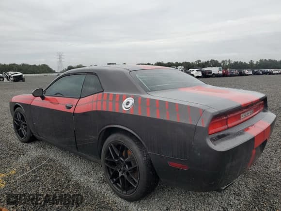 ✅ 2013 Dodge Challenger SXT • VIN: 2C3CDYAG1DH607591 • Lot: 74416884. Wystawiony na Copart z przebiegiem Nie podano. Bezpłatny archiwum sprzedaży aukcyjnych z USA i szczegółowy raport historii pojazdu na DreamBid. Zdjęcie 2.