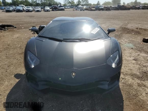 ✅ 2019 Lamborghini Aventador S • VIN: ZHWUV4ZD1KLA08054 • Lot: 70131375. Listed on Copart with 11,046 mi. Free auction sales archive from the USA and detailed vehicle history report at DreamBid. Image 5.