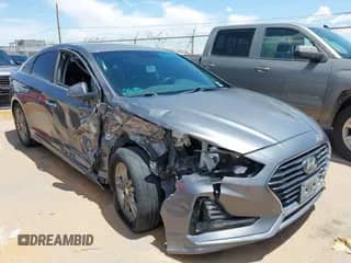 2018 Hyundai Sonata Limited с VIN 5NPE34AF4JH654866, выставлен на аукционе IAAI как лот 42620128 с пробегом 118 452 миль миль и . История ставок и продаж доступна на DreamBid. Изображение 1.