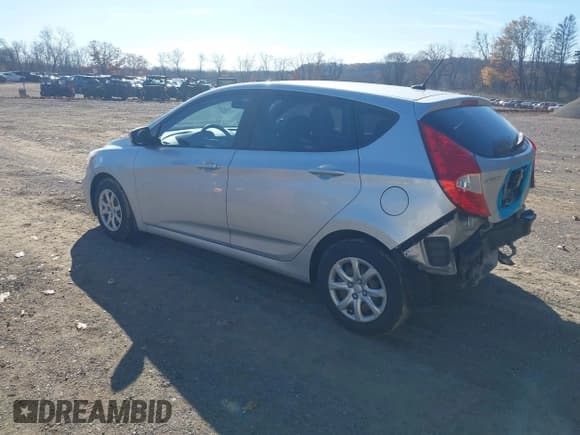 ✅ 2013 Hyundai Accent GS • VIN: KMHCT5AE9DU132115 • Lot: 43684253. Listed on IAAI with 89,279 mi. Free auction sales archive from the USA and detailed vehicle history report at DreamBid. Image 3.