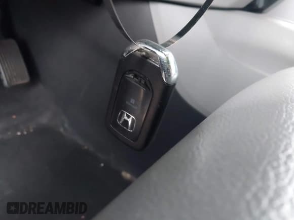 ✅ 2017 Honda Pilot EX-L • VIN: 5FNYF6H5XHB001772 • Lot: 43771030. Listed on IAAI with 126,659 mi. Free auction sales archive from the USA and detailed vehicle history report at DreamBid. Image 11.