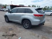 ✅ 2018 Toyota Highlander SE • VIN: 5TDJZRFH1JS817410 • Lot: 43616481. Listed on IAAI with 103,733 mi. Free auction sales archive from the USA and detailed vehicle history report at DreamBid. Image 3.