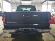 ✅ 2006 Chevrolet Silverado 2500HD LT2 • VIN: 1GCHK23U16F175953 • Lot: 83951755. Wystawiony na Copart z przebiegiem 180 509 mil. Bezpłatny archiwum sprzedaży aukcyjnych z USA i szczegółowy raport historii pojazdu na DreamBid. Zdjęcie 6.