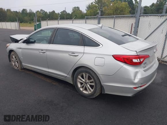 ✅ 2015 Hyundai Sonata SE • VIN: 5NPE24AF3FH144356 • Лот: 43302698. Опубликован ранее на IAAI с пробегом 104 050 миль. Бесплатный доступ к архиву аукционных продаж из США и подробный отчёт об истории автомобиля на DreamBid. Изображение 3.