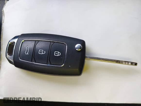 2020 Hyundai Elantra SEL z VIN KMHD84LF6LU949644, wystawiony jako IAAI lot #43638637 z przebiegiem 69 507 mil mil oraz . Historia ofert i sprzedaży dostępna na DreamBid. Obrazek 11.