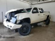 ✅ 2011 GMC Sierra 2500HD Denali • VIN: 1GT125C84BF231612 • Лот: 71473195. Опубликован ранее на Copart с пробегом Не указан. Бесплатный доступ к архиву аукционных продаж из США и подробный отчёт об истории автомобиля на DreamBid. Изображение 1.