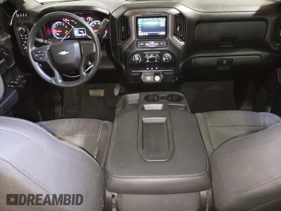 ✅ 2019 Chevrolet Silverado 1500 Custom • VIN: 1GCRYBEH4KZ308328 • Lot: 62193385. Wystawiony na Copart z przebiegiem 98 537 mil. Bezpłatny archiwum sprzedaży aukcyjnych z USA i szczegółowy raport historii pojazdu na DreamBid. Zdjęcie 8.