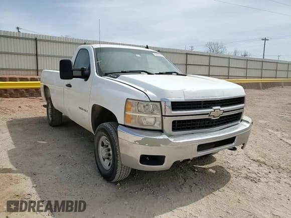 ✅ 2007 Chevrolet Silverado 2500HD Work Truck • VIN: 1GCHC24K27E526449 • Лот: 50052085. Опубликован ранее на Copart с пробегом 140 584 миль. Бесплатный доступ к архиву аукционных продаж из США и подробный отчёт об истории автомобиля на DreamBid. Изображение 10.