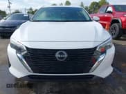 ✅ 2025 Nissan Sentra SV • VIN: 3N1AB8CV7SY252344 • Lot: 43420707. Wystawiony na IAAI z przebiegiem 11 751 mil. Bezpłatny archiwum sprzedaży aukcyjnych z USA i szczegółowy raport historii pojazdu na DreamBid. Zdjęcie 12.