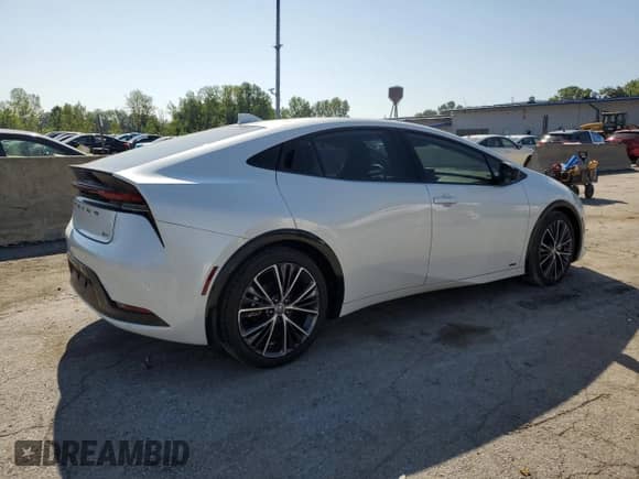 2024 Toyota Prius LE with VIN JTDADABU2R3014573, listed as a Copart auction lot 67264525 with 4,807 mi miles and Non repairable. Bid and sale history available at DreamBid. Image 3.