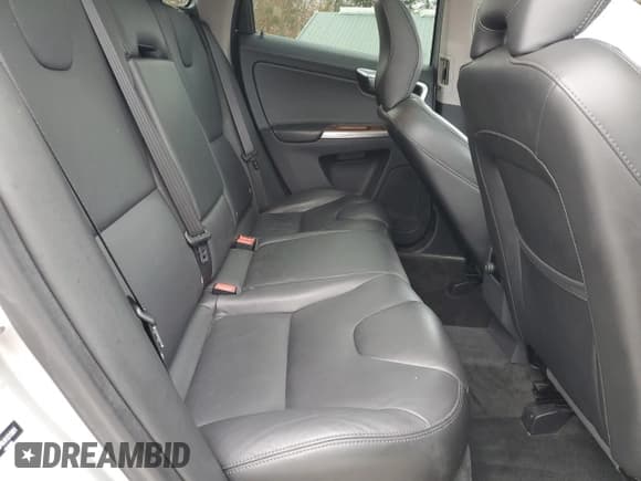 ✅ 2017 Volvo XC60 Inscription • VIN: YV440MRUXH2012801 • Лот: 90123485. Опубликован ранее на Copart с пробегом 104 773 миль. Бесплатный доступ к архиву аукционных продаж из США и подробный отчёт об истории автомобиля на DreamBid. Изображение 11.