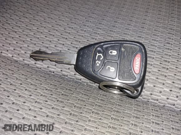 ✅ 2007 Jeep Commander Sport • VIN: 1J8HG48K97C518217 • Лот: 42124862. Опубликован ранее на IAAI с пробегом 198 371 миль. Бесплатный доступ к архиву аукционных продаж из США и подробный отчёт об истории автомобиля на DreamBid. Изображение 11.