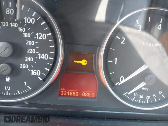 ✅ 2006 BMW 3 Series 325i • VIN: WBAVB13596KX65960 • Лот: 42460430. Опубликован ранее на IAAI с пробегом 331 860 миль. Бесплатный доступ к архиву аукционных продаж из США и подробный отчёт об истории автомобиля на DreamBid. Изображение 16.