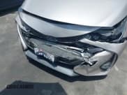 ✅ 2021 Toyota Prius LE • VIN: JTDKAMFP5M3167430 • Lot: 42462853. Wystawiony na IAAI z przebiegiem 70 492 mil. Bezpłatny archiwum sprzedaży aukcyjnych z USA i szczegółowy raport historii pojazdu na DreamBid. Zdjęcie 6.