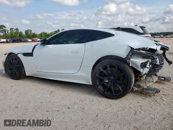 ✅ 2023 Jaguar F-Type R • VIN: SAJD51FE7PCK81414 • Lot: 67563405. Wystawiony na Copart z przebiegiem 5 333 mil. Bezpłatny archiwum sprzedaży aukcyjnych z USA i szczegółowy raport historii pojazdu na DreamBid. Zdjęcie 2.
