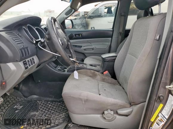 ✅ 2014 Toyota Tacoma • VIN: 5TFLU4EN4EX090247 • Lot: 93517445. Listed on Copart with Not provided. Free auction sales archive from the USA and detailed vehicle history report at DreamBid. Image 7.