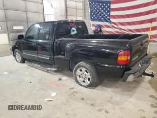 ✅ 2003 Chevrolet Silverado 1500 LS • VIN: 1GCEC19T63Z332945 • Лот: 82131544. Опубликован ранее на Copart с пробегом Не указан. Бесплатный доступ к архиву аукционных продаж из США и подробный отчёт об истории автомобиля на DreamBid. Изображение 2.