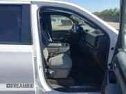 ✅ 2022 Chevrolet Silverado 1500 RST • VIN: 3GCUDEEDXNG634773 • Lot: 43339956. Wystawiony na IAAI z przebiegiem 77 414 mil. Bezpłatny archiwum sprzedaży aukcyjnych z USA i szczegółowy raport historii pojazdu na DreamBid. Zdjęcie 5.