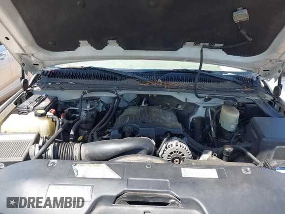 ✅ 2001 Chevrolet Silverado 2500HD LT3 • VIN: 1GCHK23G21F124089 • Lot: 42844708. Wystawiony na IAAI z przebiegiem 216 232 mil. Bezpłatny archiwum sprzedaży aukcyjnych z USA i szczegółowy raport historii pojazdu na DreamBid. Zdjęcie 10.