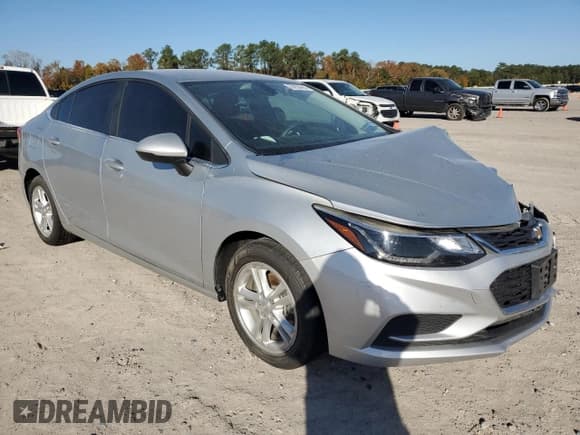 ✅ 2017 Chevrolet Cruze LT • VIN: 1G1BE5SM5H7238364 • Lot: 68253992. Listed on Copart with 76,361 mi. Free auction sales archive from the USA and detailed vehicle history report at DreamBid. Image 4.