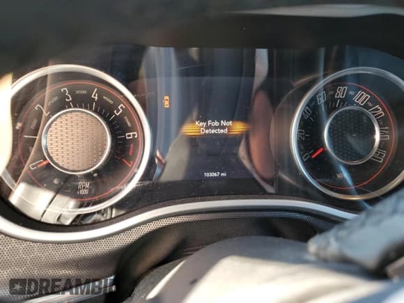 ✅ 2015 Dodge Challenger SXT Plus • VIN: 2C3CDZBG9FH707770 • Lot: 36826334. Wystawiony na Copart z przebiegiem 103 067 mil. Bezpłatny archiwum sprzedaży aukcyjnych z USA i szczegółowy raport historii pojazdu na DreamBid. Zdjęcie 9.