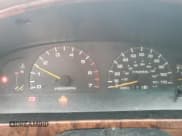 ✅ 1997 Toyota 4Runner Limited • VIN: JT3HN87R7V0057234 • Lot: 90548845. Wystawiony na Copart z przebiegiem 279 306 mil. Bezpłatny archiwum sprzedaży aukcyjnych z USA i szczegółowy raport historii pojazdu na DreamBid. Zdjęcie 9.