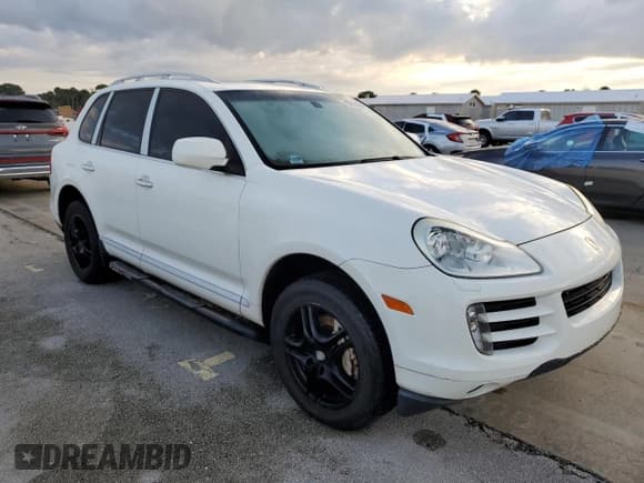 ✅ 2010 Porsche Cayenne • VIN: WP1AB2AP6ALA50406 • Lot: 73970194. Wystawiony na Copart z przebiegiem 152 494 mil. Bezpłatny archiwum sprzedaży aukcyjnych z USA i szczegółowy raport historii pojazdu na DreamBid. Zdjęcie 4.