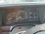 ✅ 1995 GMC Sierra 1500 • VIN: 2GTEC19K1S1516317 • Lot: 47131915. Wystawiony na Copart z przebiegiem 179 373 mil. Bezpłatny archiwum sprzedaży aukcyjnych z USA i szczegółowy raport historii pojazdu na DreamBid. Zdjęcie 9.