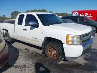 2008 Chevrolet Silverado 1500 1LT with VIN 1GCEC19C98Z175712, listed as a IAAI auction lot 43458346 with 191,473 mi miles and . Bid and sale history available at DreamBid. Image 1.