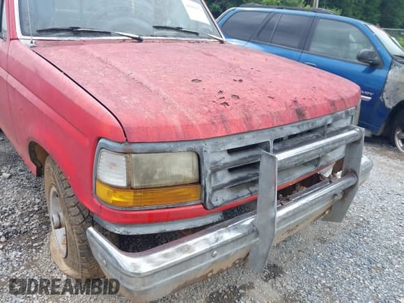 ✅ 1993 Ford F-150 • VIN: 1FTEF14Y1PNA46024 • Лот: 42969474. Опубликован ранее на IAAI с пробегом 142 969 миль. Бесплатный доступ к архиву аукционных продаж из США и подробный отчёт об истории автомобиля на DreamBid. Изображение 13.