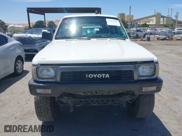 ✅ 1990 Toyota 4Runner • VIN: JT3RN37W2L0006007 • Lot: 42366826. Listed on IAAI with 344,675 mi. Free auction sales archive from the USA and detailed vehicle history report at DreamBid. Image 12.