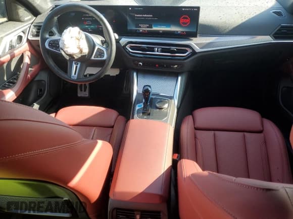 ✅ 2022 BMW i4 M50 • VIN: WBY33AW09NFN17687 • Lot: 48318975. Wystawiony na Copart z przebiegiem 29 075 mil. Bezpłatny archiwum sprzedaży aukcyjnych z USA i szczegółowy raport historii pojazdu na DreamBid. Zdjęcie 8.