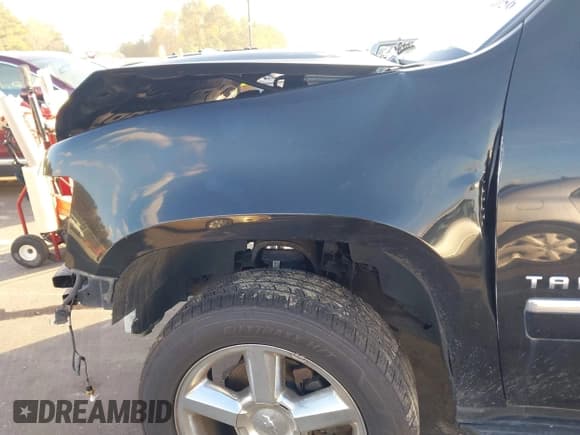 ✅ 2011 Chevrolet Tahoe LTZ • VIN: 1GNSKCE04BR270173 • Lot: 43614056. Listed on IAAI with 232,843 mi. Free auction sales archive from the USA and detailed vehicle history report at DreamBid. Image 20.