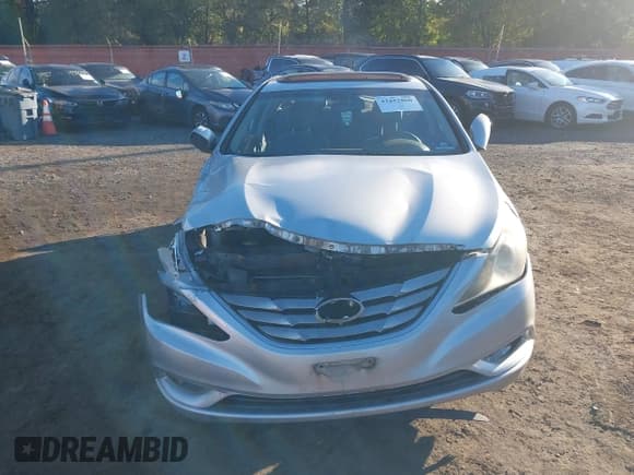 ✅ 2012 Hyundai Sonata Limited • VIN: 5NPEC4ACXCH396832 • Lot: 43452860. Wystawiony na IAAI z przebiegiem Nie podano. Bezpłatny archiwum sprzedaży aukcyjnych z USA i szczegółowy raport historii pojazdu na DreamBid. Zdjęcie 12.