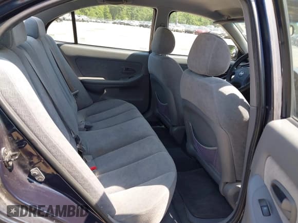 ✅ 2005 Hyundai Elantra GLS • VIN: KMHDN46D75U191254 • Lot: 42955935. Wystawiony na IAAI z przebiegiem 173 998 mil. Bezpłatny archiwum sprzedaży aukcyjnych z USA i szczegółowy raport historii pojazdu na DreamBid. Zdjęcie 8.