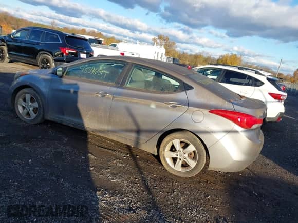 2011 Hyundai Elantra GLS с VIN KMHDH4AE9BU153608, выставлен на аукционе IAAI как лот 43596517 с пробегом 224 165 миль миль и . История ставок и продаж доступна на DreamBid. Изображение 3.