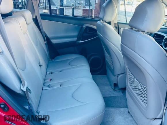 ✅ 2007 Toyota RAV4 Limited • VIN: JTMBK31V175031950 • Lot: 93688075. Listed on Copart with 177,229 mi. Free auction sales archive from the USA and detailed vehicle history report at DreamBid. Image 6.