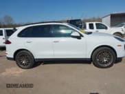 ✅ 2017 Porsche Cayenne • VIN: WP1AA2A2XHKA85652 • Lot: 41867384. Listed on IAAI with 117,695 mi. Free auction sales archive from the USA and detailed vehicle history report at DreamBid. Image 13.