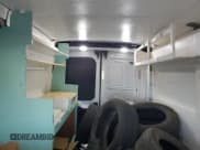 ✅ 2018 Ford Transit • VIN: 1FTYE1CM3JKA69666 • Lot: 58270905. Wystawiony na Copart z przebiegiem 64 916 mil. Bezpłatny archiwum sprzedaży aukcyjnych z USA i szczegółowy raport historii pojazdu na DreamBid. Zdjęcie 10.