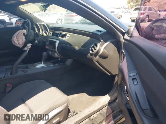 ✅ 2015 Chevrolet Camaro LT • VIN: 2G1FD1E3XF9207770 • Лот: 42955608. Опубликован ранее на IAAI с пробегом 187 549 миль. Бесплатный доступ к архиву аукционных продаж из США и подробный отчёт об истории автомобиля на DreamBid. Изображение 5.