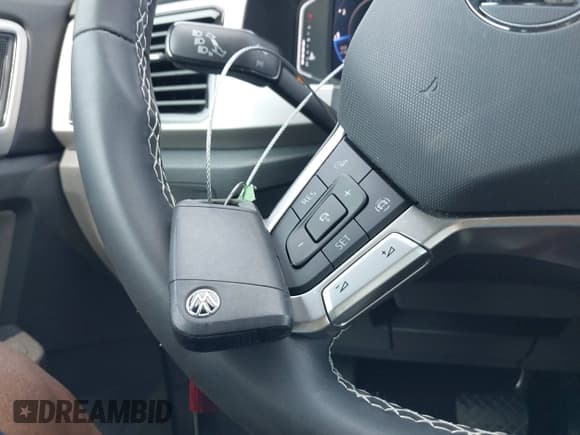 ✅ 2023 Volkswagen Atlas SE • VIN: 1V2JE2CA6PC201320 • Лот: 42274856. Опубликован ранее на IAAI с пробегом 14 926 миль. Бесплатный доступ к архиву аукционных продаж из США и подробный отчёт об истории автомобиля на DreamBid. Изображение 11.