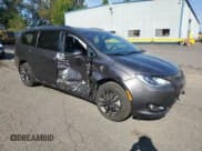 ✅ 2020 Chrysler Pacifica Launch Edition • VIN: 2C4RC3BGXLR288386 • Lot: 71240865. Listed on Copart with 30,336 mi. Free auction sales archive from the USA and detailed vehicle history report at DreamBid. Image 4.